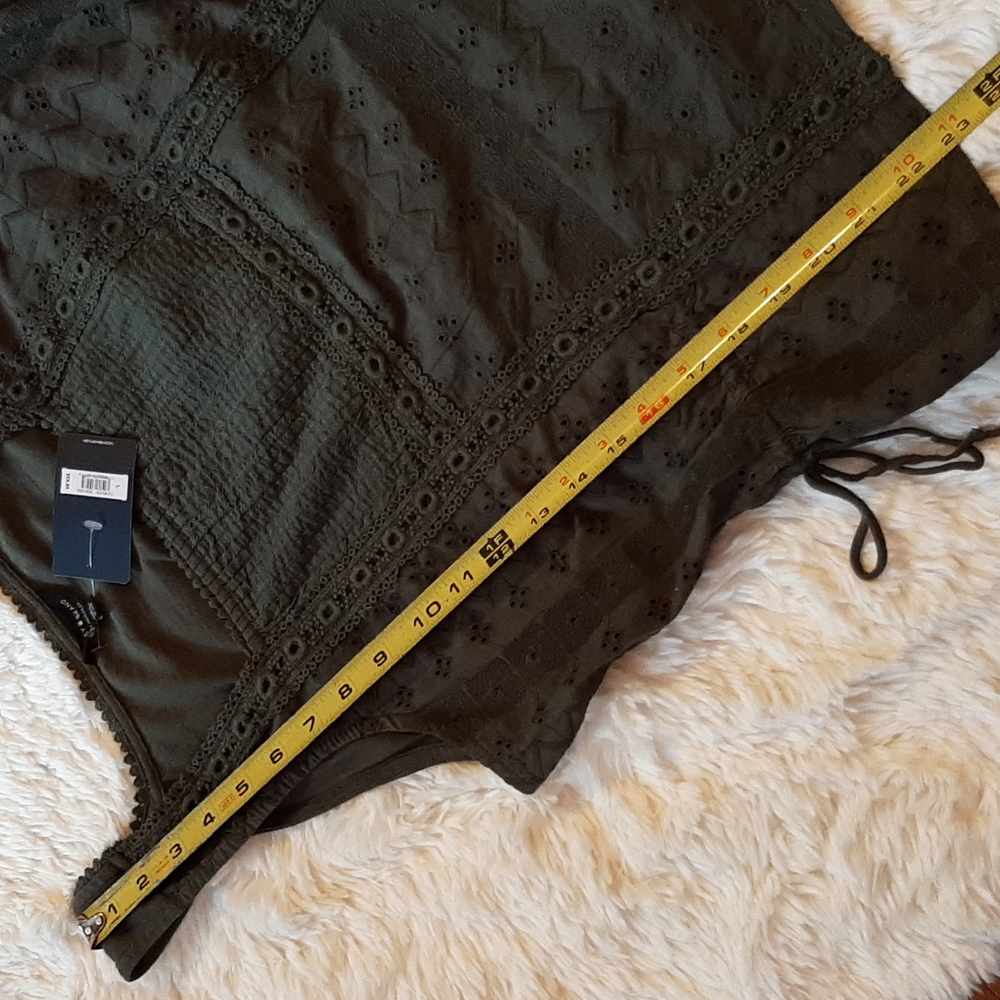 Lucky Brand Olive Green embroidered top, size large, NWT - Picture 9 of 10